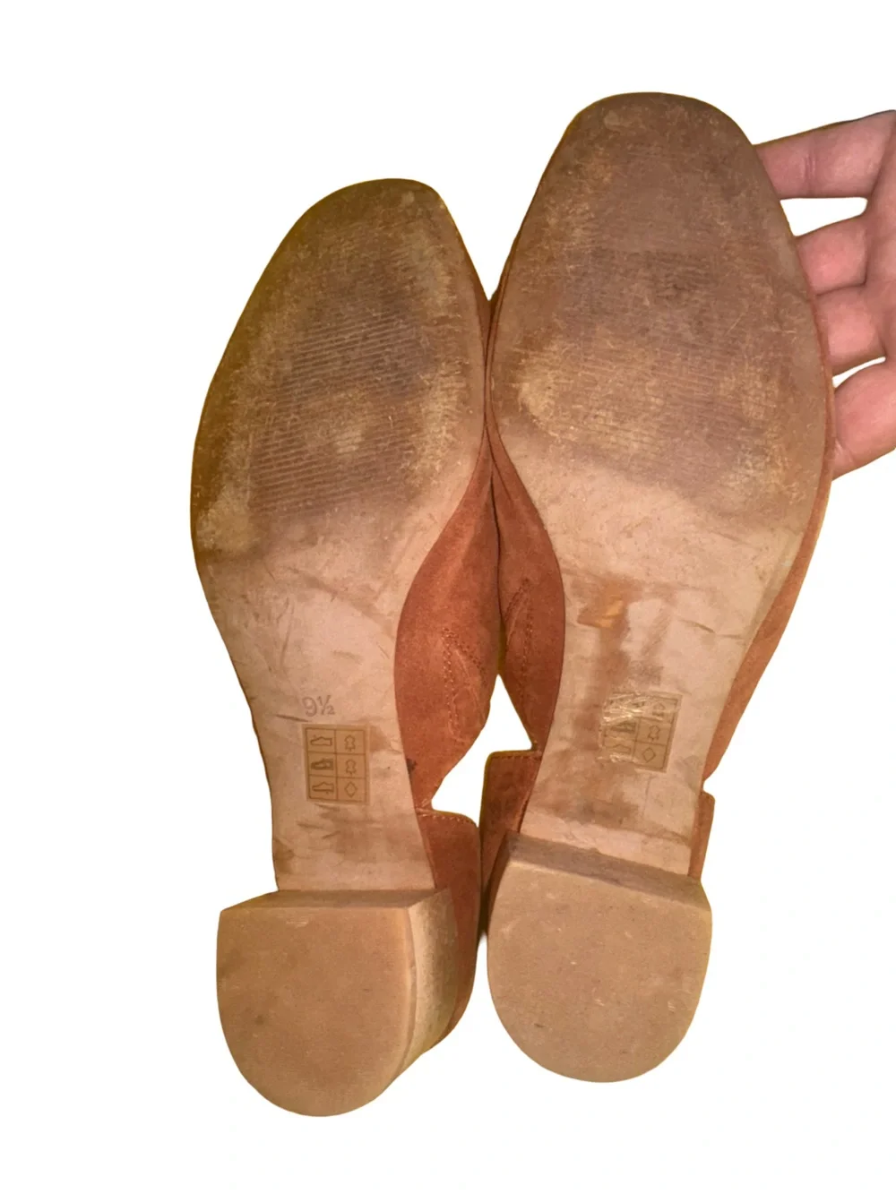 Madewell, the Kirstie low-cut suede‎ booties in rust orange size 9.5